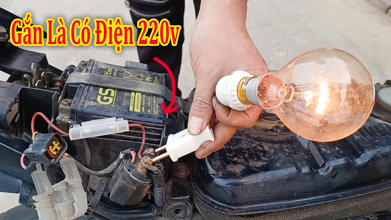 Chỉ Cần Cắm Cái Này Vào Đây Thôi là có điện 220v xài vô tư rồi - Cách Phát điện 220v bằng xe máy