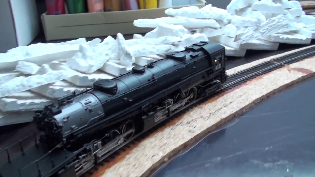 HO Scale MTH HO 4-8-8-2 AC-6 Cab Forward Steam Engine w Proto Sound 3 0 (Modern Cab)