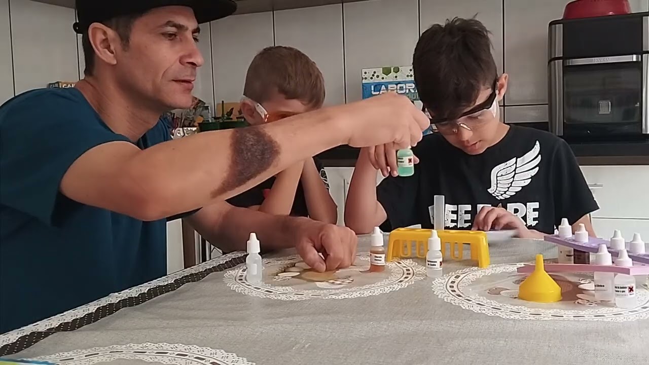 Laboratório químico, várias experiências 