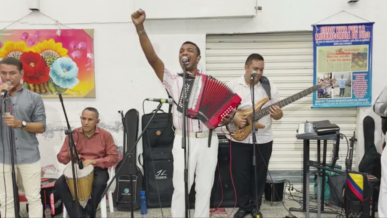 Predicando La Palabra Del Señor Desde El Mercado De Santa Marta - Dagoberto 