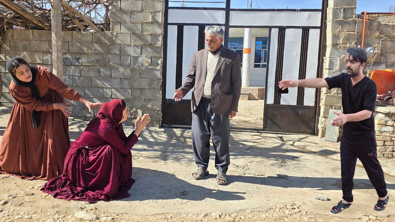 The first wife apologizes to her grandfather for marrying her son.