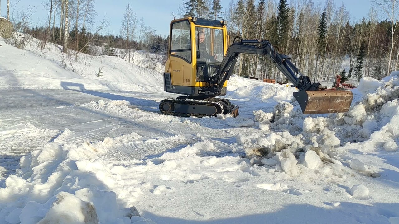 Volvo EC15B minikaivinkone