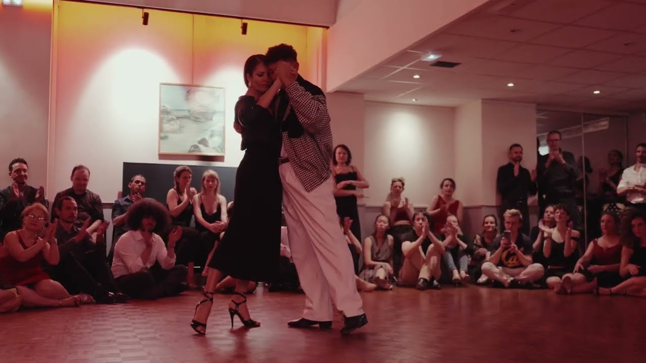 Ayelen Urrutia and Martin Vicent - Inspiración