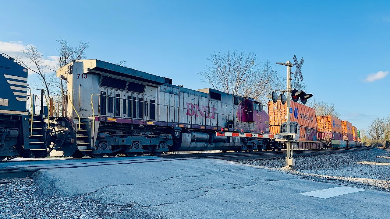 Railfanning Central Georgetown KY 3/9/26 ft. BNSF fakebonnet 713