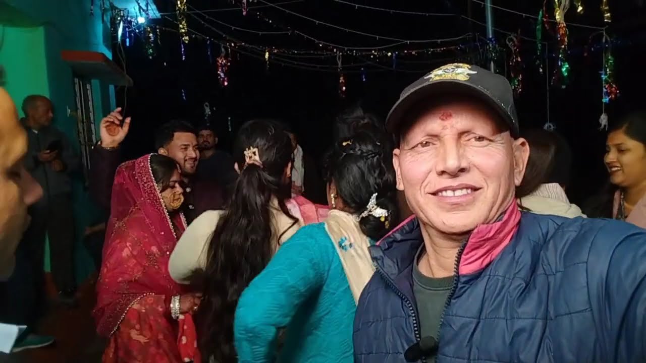  गांव में बारिश /ओले का दखल, बाराती हुए ठंड से बेहाल।