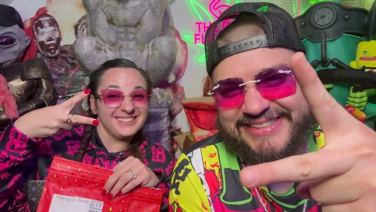 We Ordered The CHEAPEST EVER $19 BUDGET OZ From Lit Farms! Dankin with the Flamingos Review!!