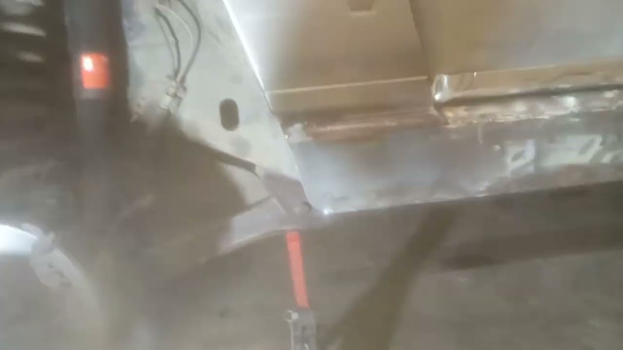 Réfection bas de caisse cherokee suite.