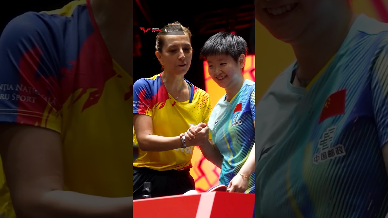 A stunning way to end a match full of camaraderie and sportsmanship 💯#SingaporeSmash #TableTennis