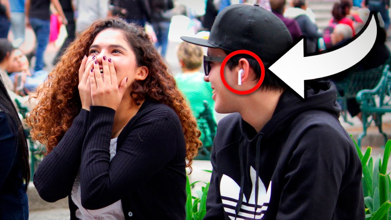 BROMA CON AUDÍFONOS INALÁMBRICOS - AIRPODS | BROMAS CON MANOS LIBRES | SKABECHE