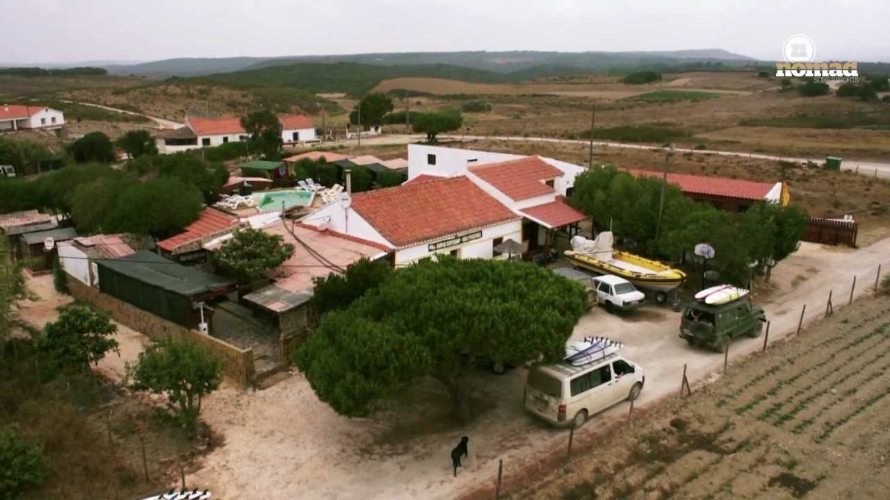 NOMAD SURF RESORTS (official promo) Vale Figueiras
