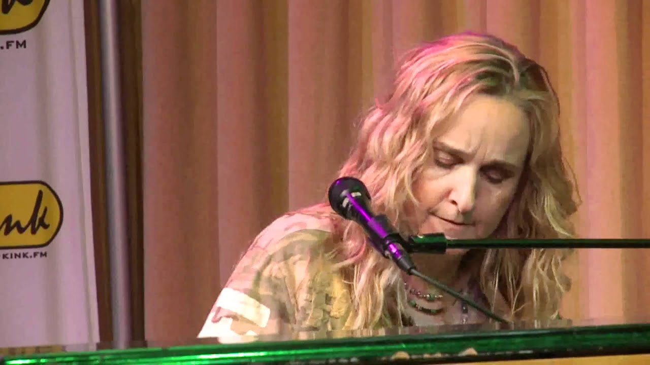 Melissa Etheridge - The Weakness in Me (Bing Lounge)
