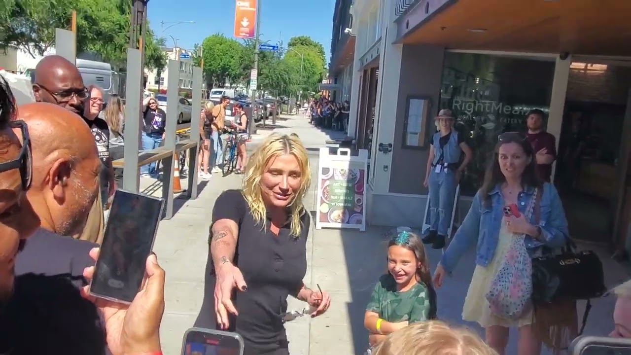 Kesha arrives at fingerprints music in Long Beach CA for Gag Order signing #gagorder #animals