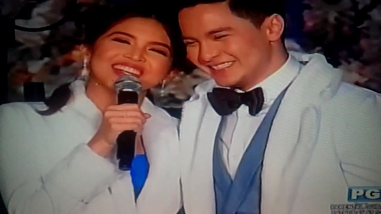 MAICHARD SINGS 