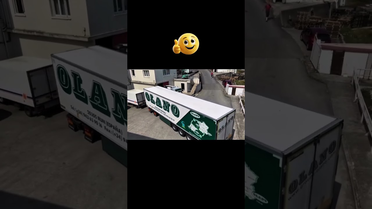 Master of tight spaces 🚛👑 Truck Vlog #truckdriver #automobile #lkw #bigrig #camion #lorry #job #work