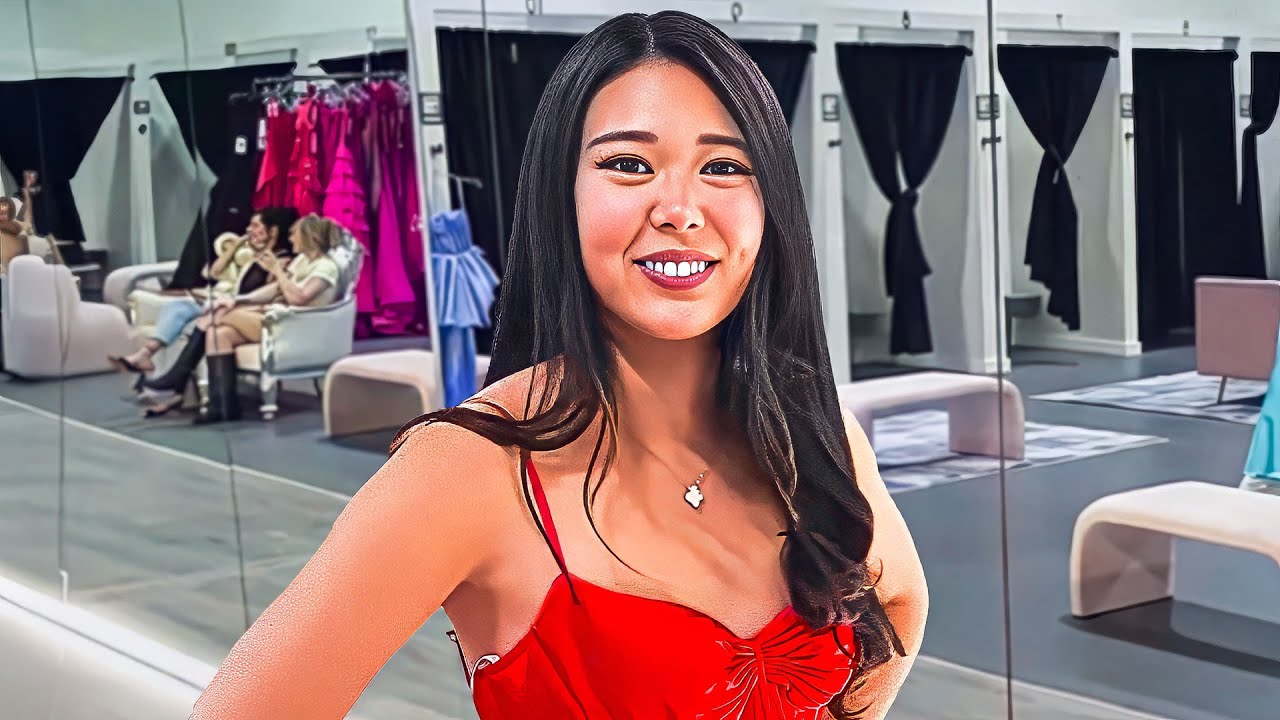 Extra Emily Goes Dress Shopping for Streamer Awards!