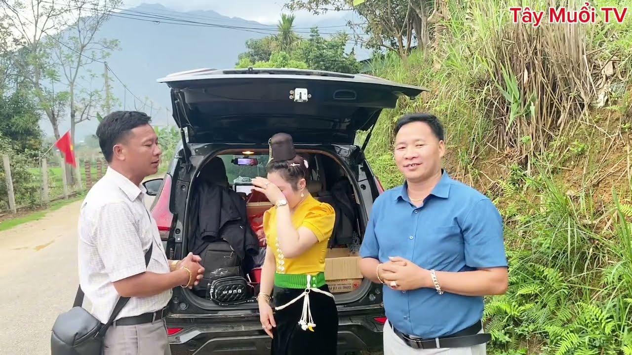 Em Kim Liên Khắp Sắng Ưởi Ai Chi Ma Hươn