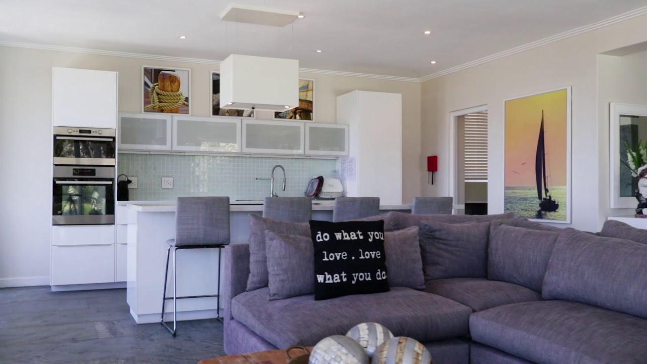 17 VENUS CIRCLE, SUNSET BEACH
