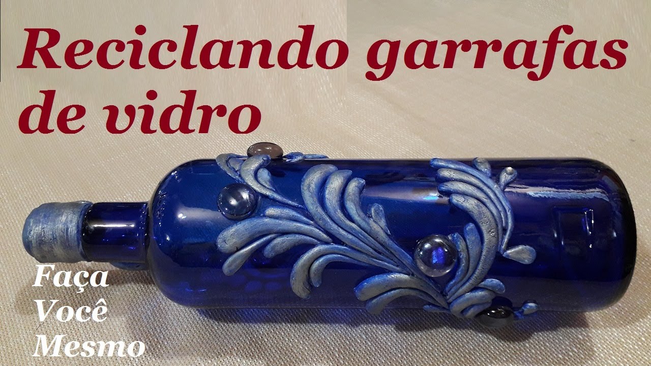 GARRAFA DECORADA COM ARABESCOS E PEDRAS DE VIDRO @luci buzo