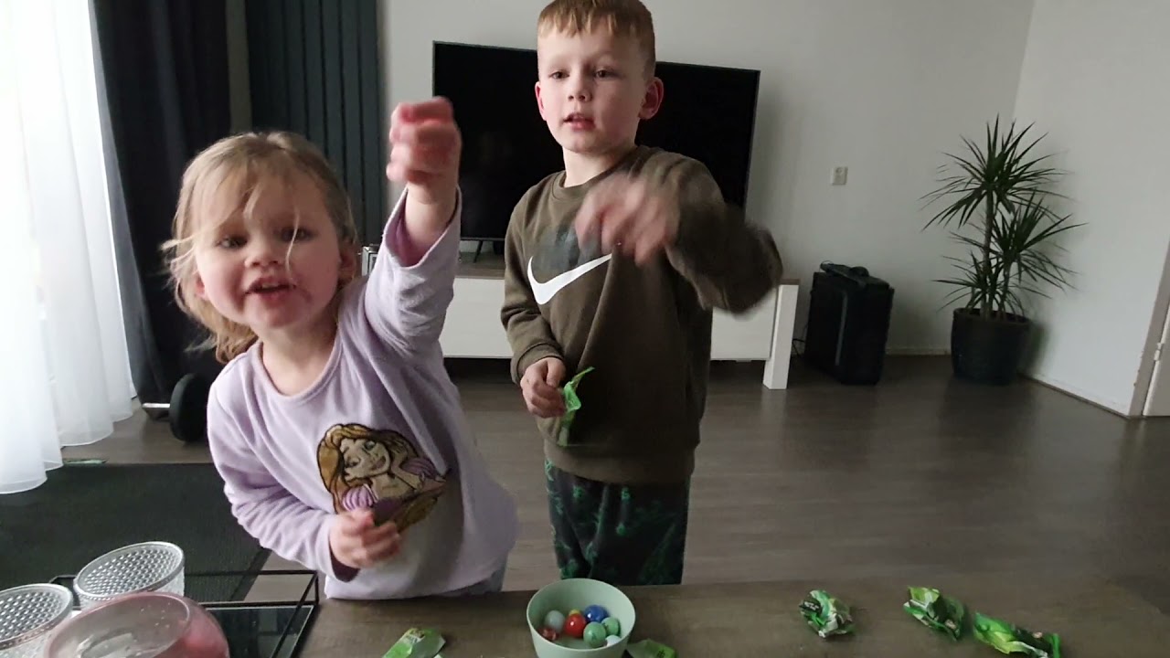 Marble Maniacs knikkers openen van de Plus.