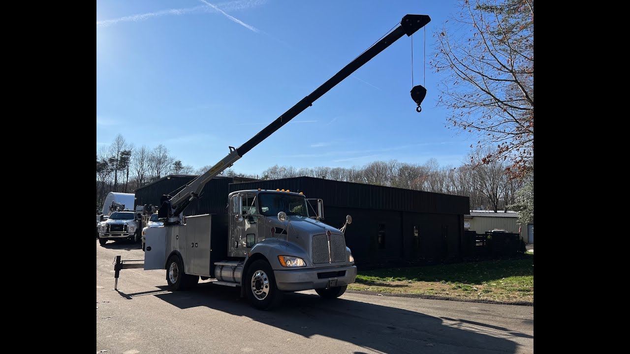 2021 Kenworth T270, Under CDL Mechanics Truck, Palfinger 10,800 Crane, Compressor, 97k Miles