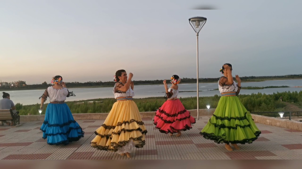 Danza Paraguaya tema: Paraguaya Rohayhu