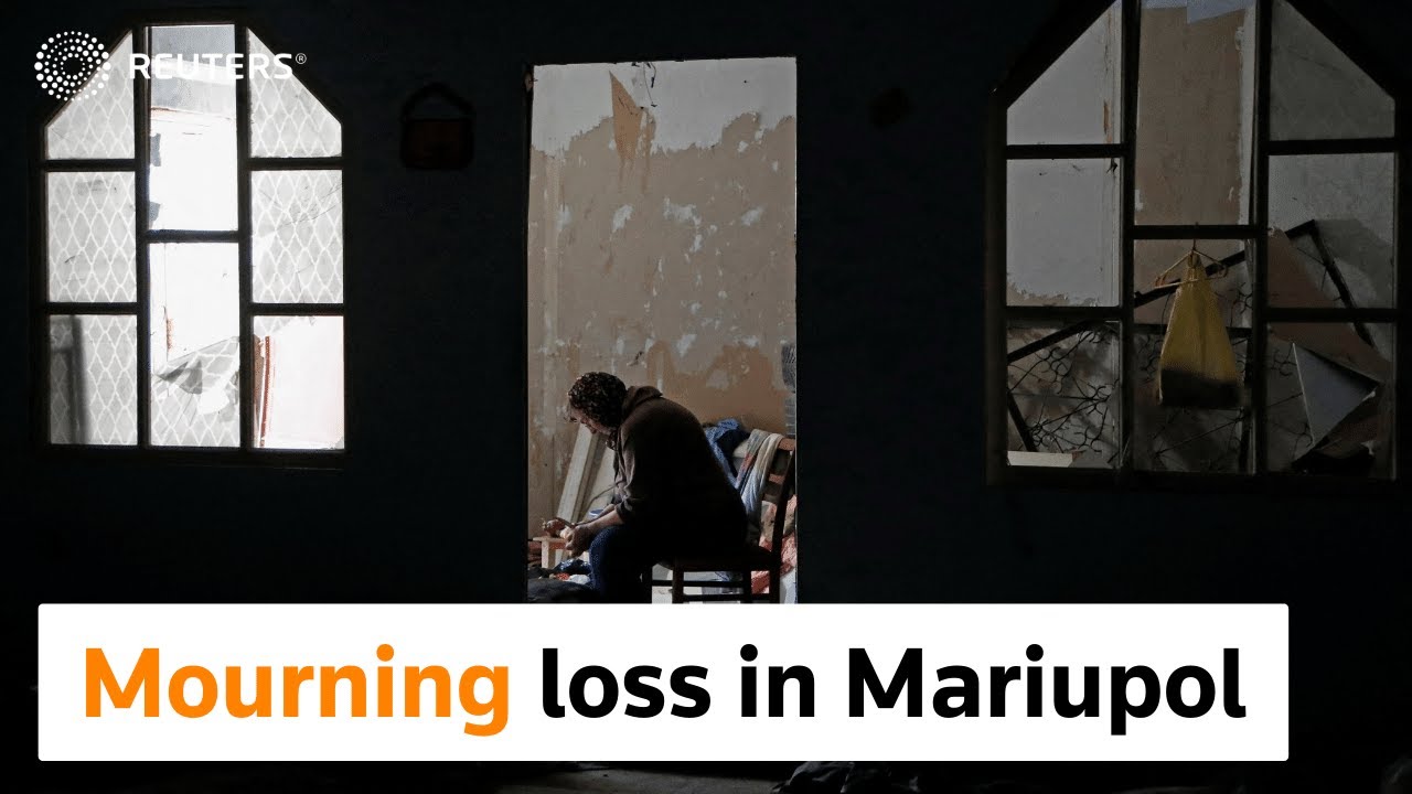 Mariupol residents mourn ruined homes