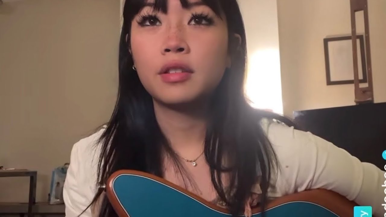 ‘no punctuation song’ by beabadoobee  (13/12/22 via tiktok story)