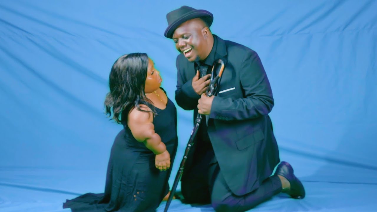 Dr Annoint Amani - Ndoa ni uchizi  ( Official music Video )