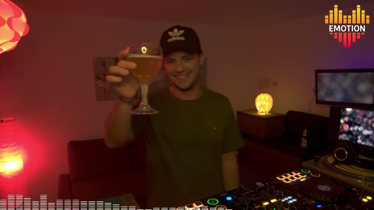 The House of Light Ep. 01 | First Live Twitch DJ Set (House Music)