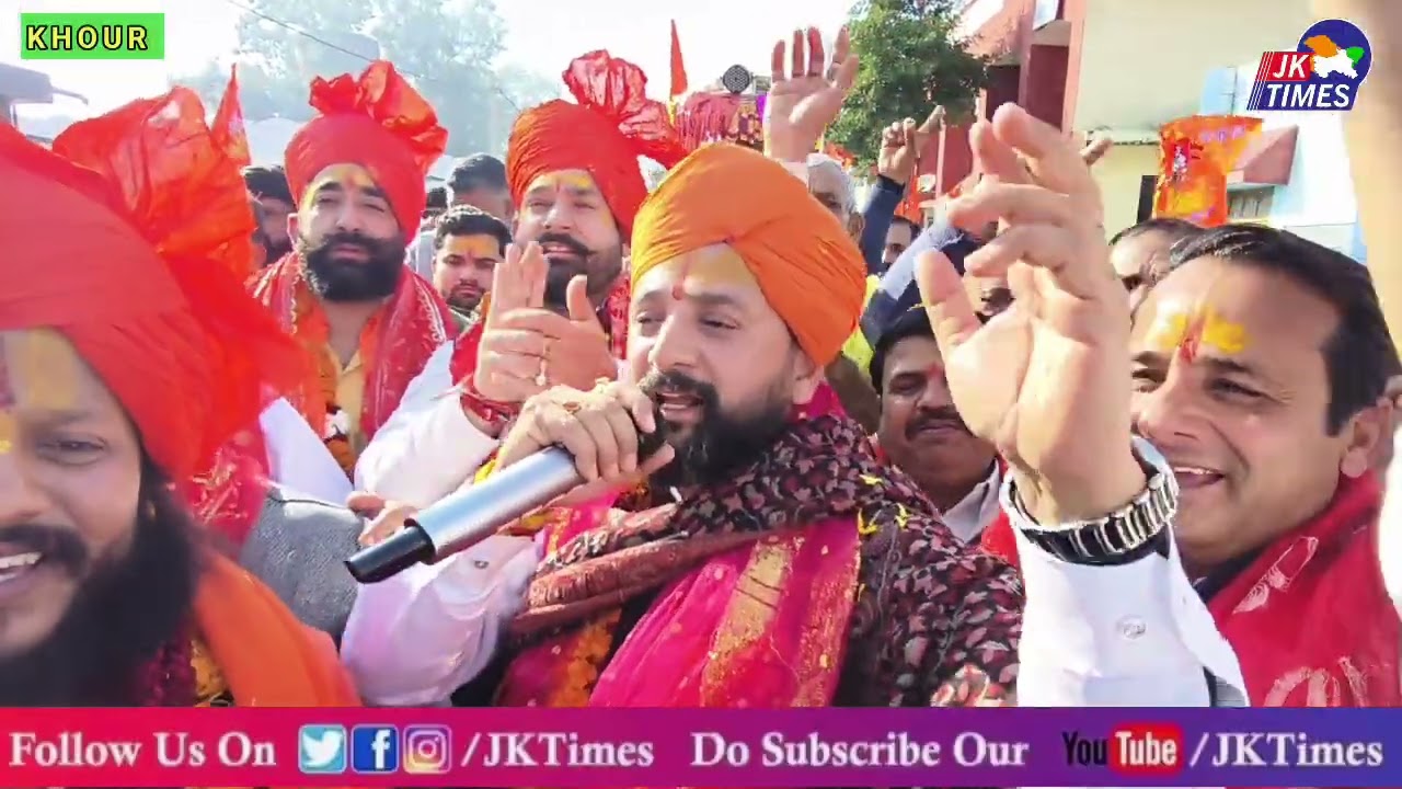 नरेंद्र सिंह भाऊ द्वारा खोड़ में आयोजित श्री रामकथा के दौरान भव्य शोभायात्रा आयोजित।