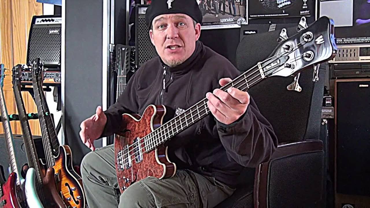 Tips for Building Functional Bass Lines - Andy Irvine