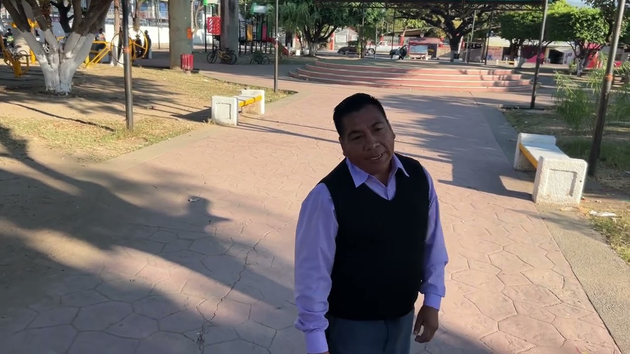 Pastor y Cantante Pedro Damián, Calles de oro
