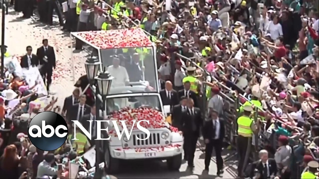 Pope Francis' Ride Makes Americans Smile