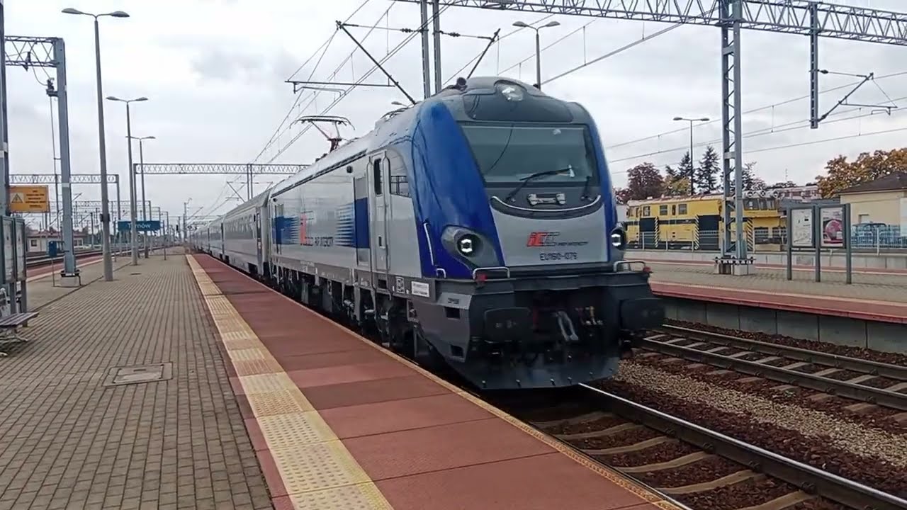 EU160-076 z IC ŚLĄZAK do Przemyśla Gł. wjeżdża na stację Tarnów 14.10.2025