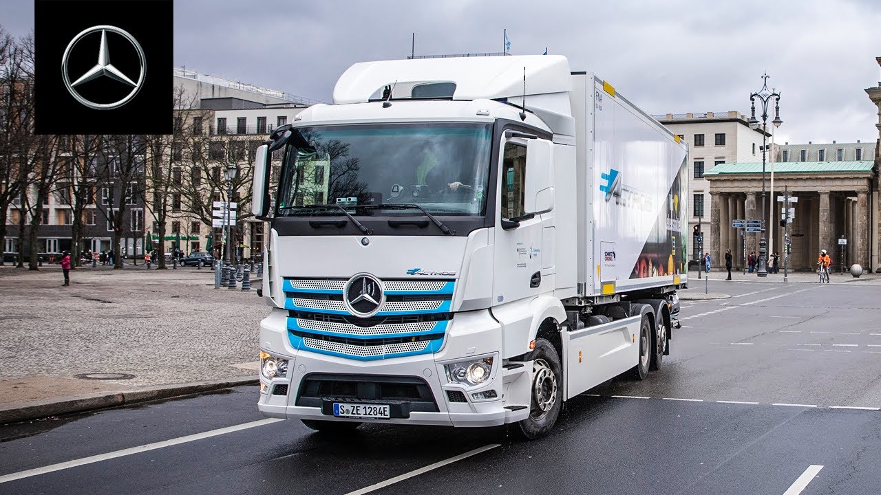 EDEKA tests the eActros | Mercedes-Benz Trucks