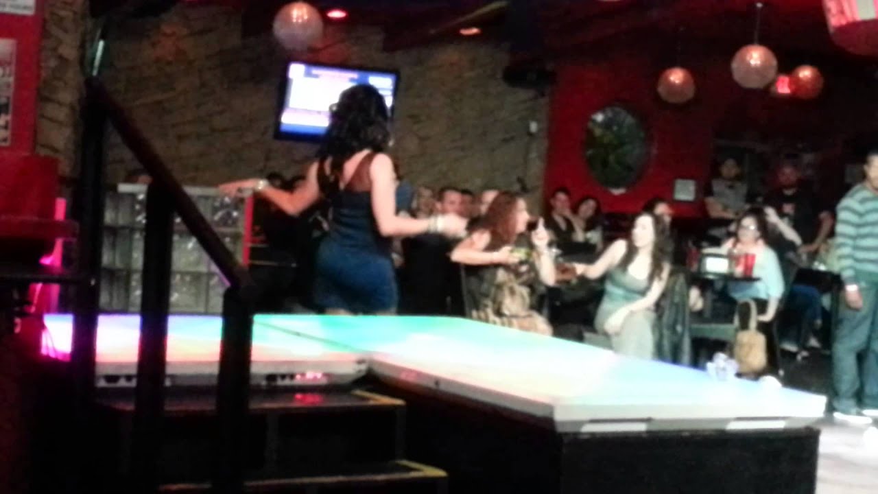 Show at hamburger Mary's