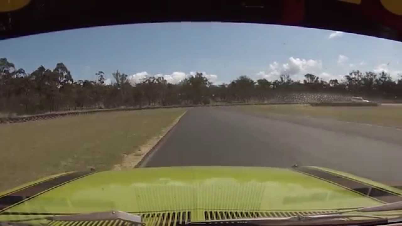 A lap of Morgan Park Raceway - HQ Holdens