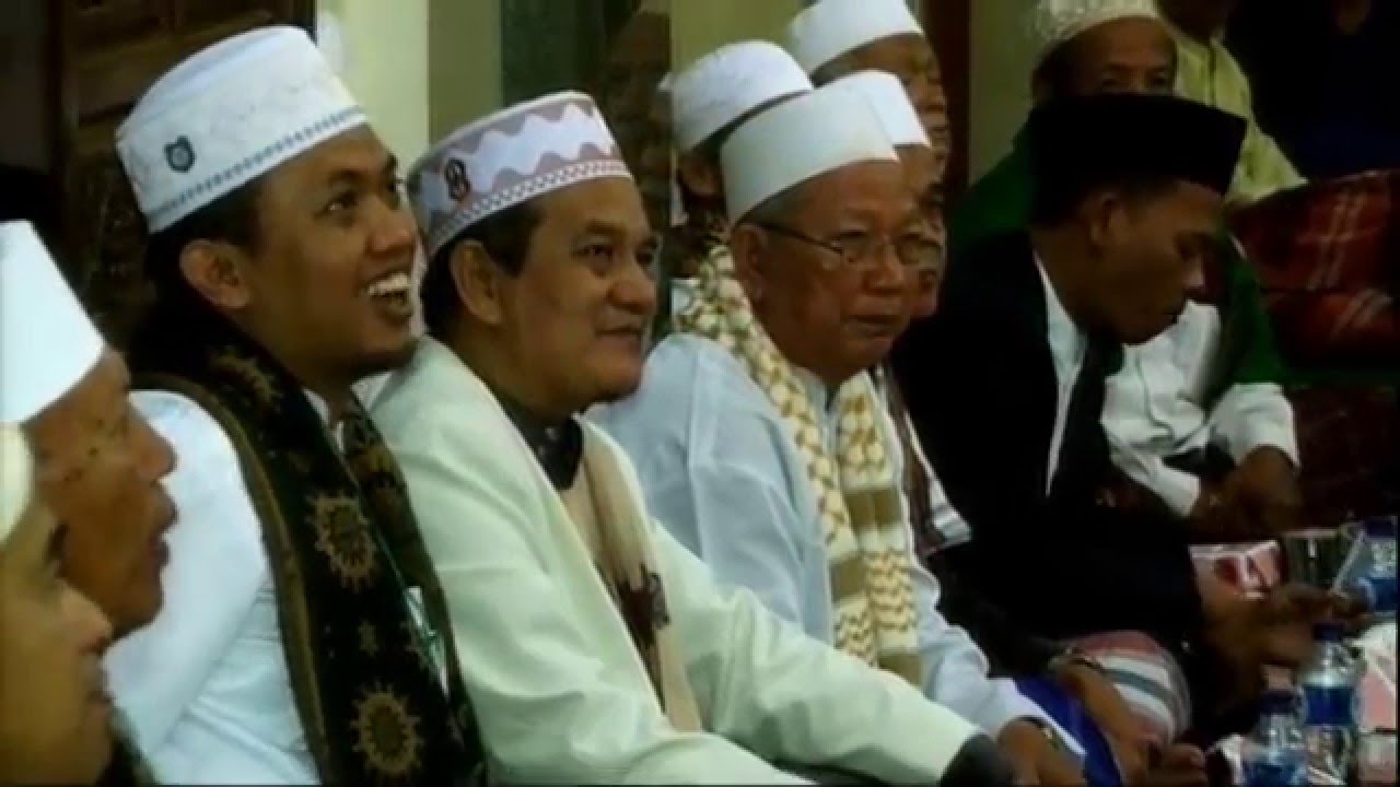 KH. Mustofa Aqil Siradj - Kempek Cirebon