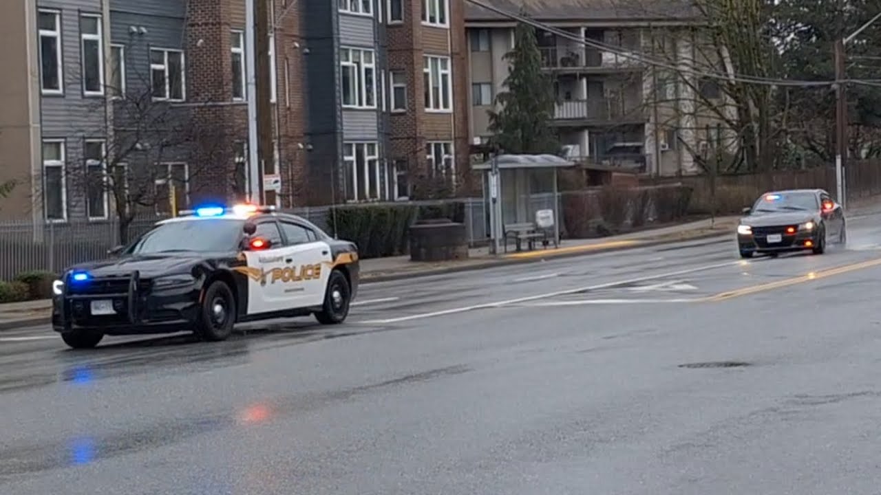 (7 in 1/Howler)  Abbotsford Police Department Responding