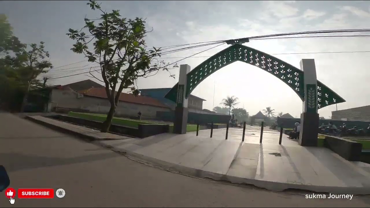 HAMPARAN SAWAH DAN TERNYATA BARU TAHU ADA ALUN ALUN MARGA ASIH