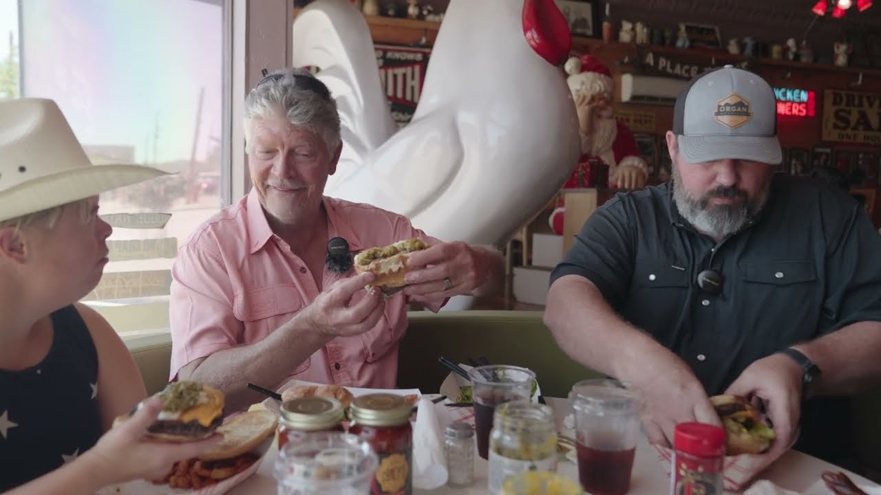 A Day in Hatch, NM: Hatch Green Chile, Burgers & Farm Life with Chris & Randy