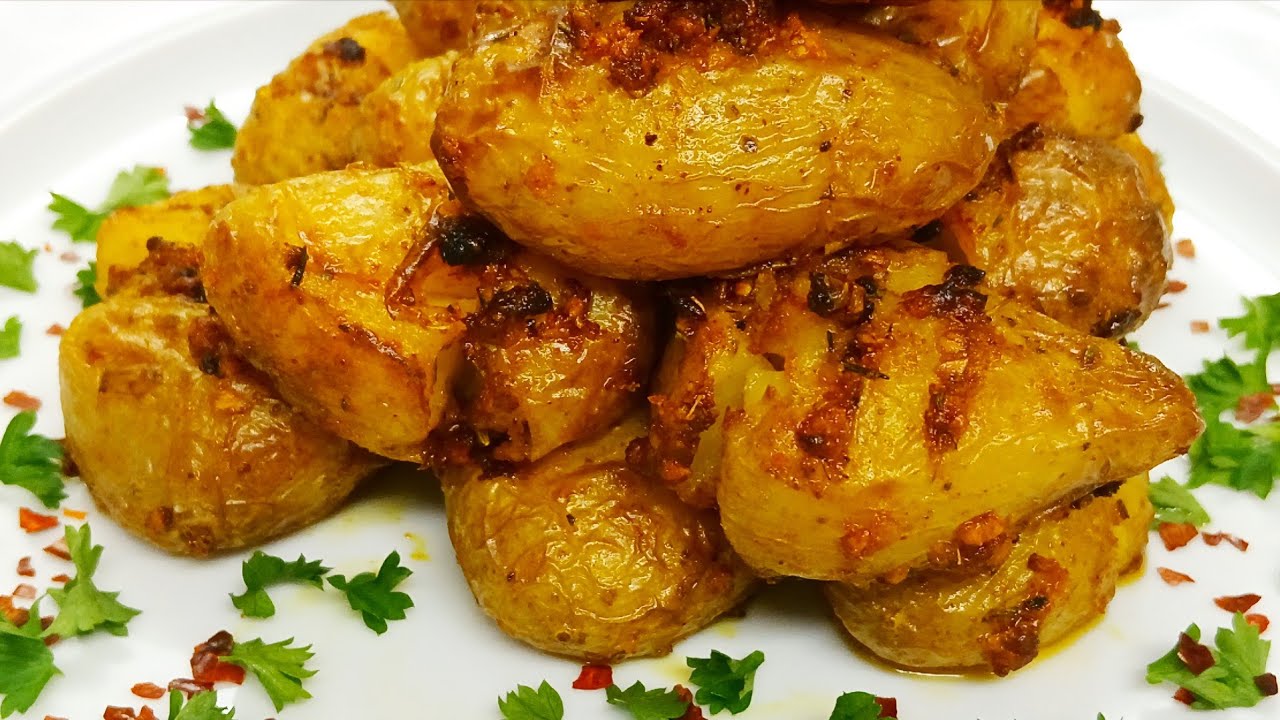 Crispy Garlic Baby Potatoes | Easy Oven-Roasted Potatoes | Perfect Side Dish Recipe