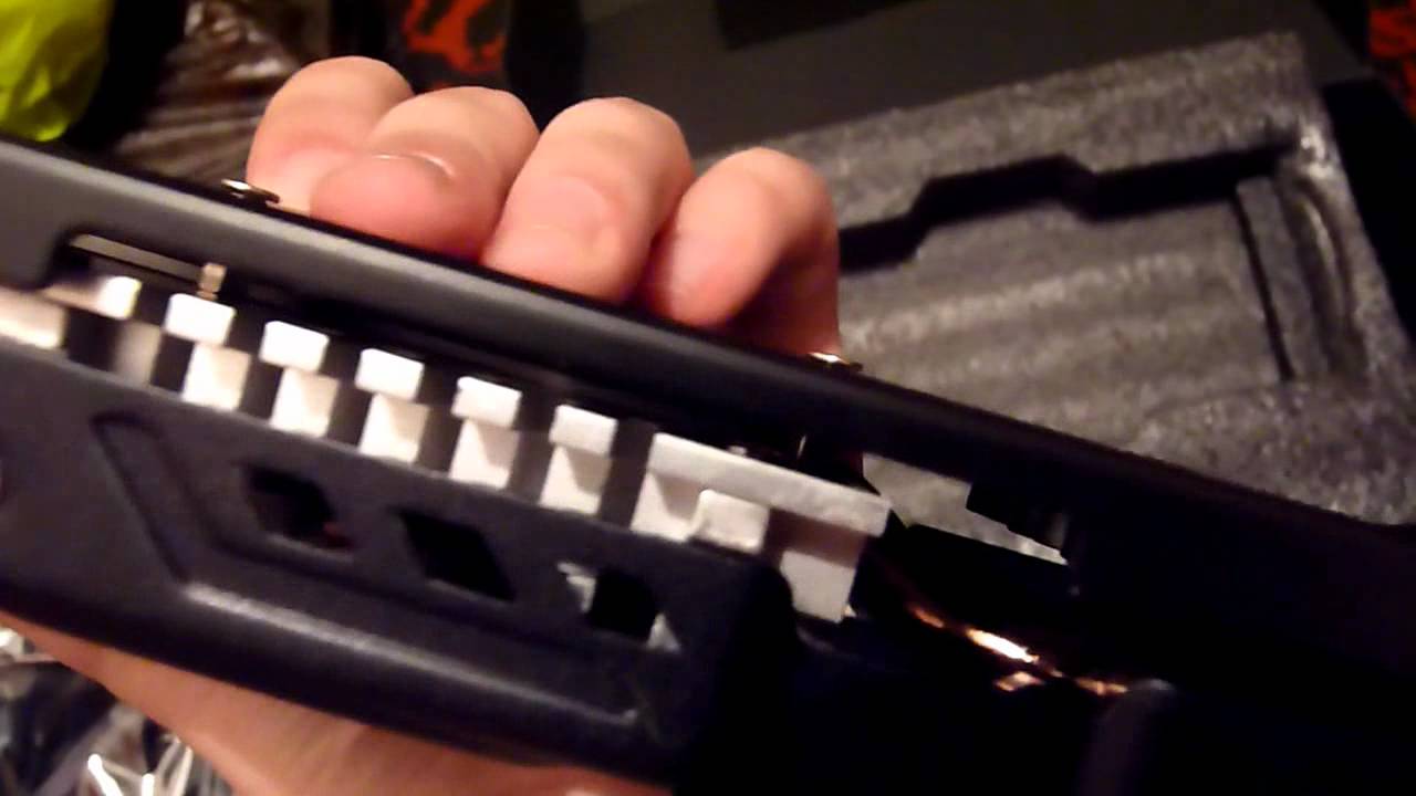 Asus GeForce GTX 560 Ti DirectCU II Top 1GB DDR5 256-bit - unboxing