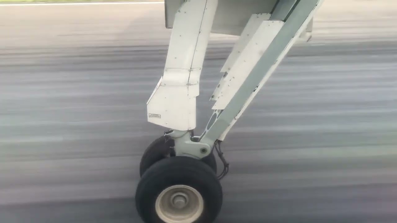 (Majestic takeoff) Passion air Dash 8 Q300 full takoff at kotota international airport
