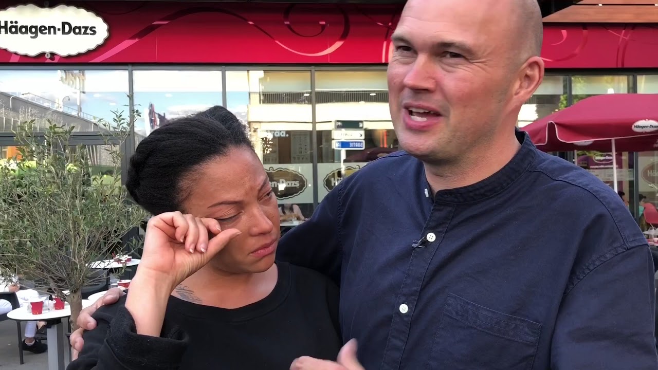 Got delivered and received the Holy Spirit outside a mall with many people looking. 😮😃