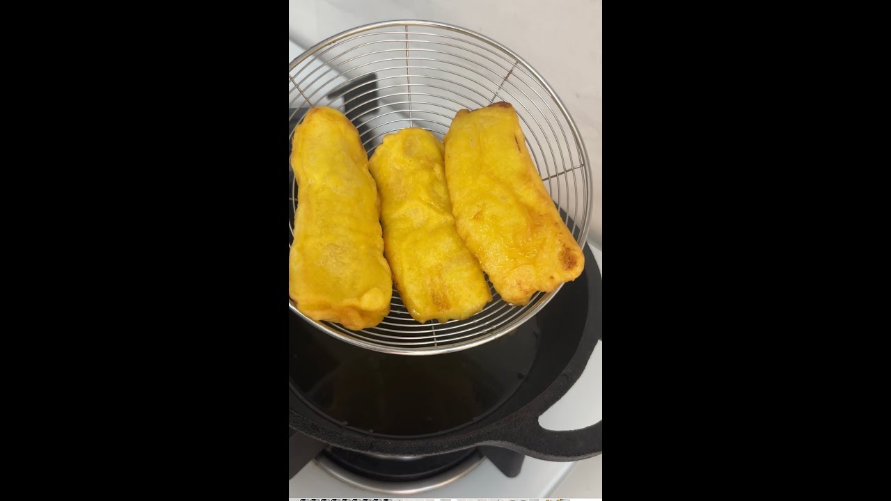 Pazham pori Recipe /நேந்திரபழம் பஜ்ஜி /Traditional Kerala Pazham Pori / Easy Snack Recipe