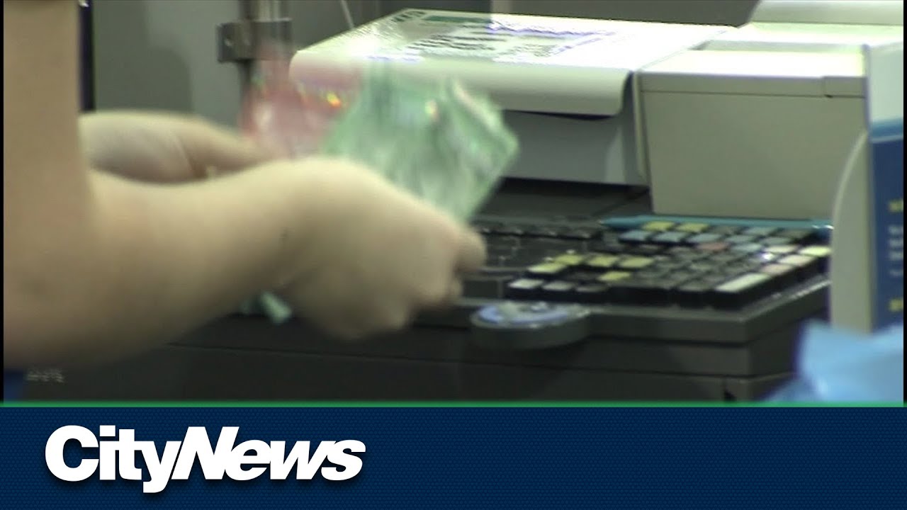Only 6% of Canadians use cash at grocery stores: study