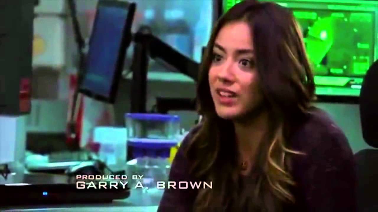 Jemma Simmons & Leo Fitz Mock Grant Ward (Clip)