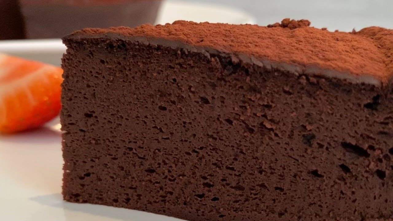 Keto flourless Chocolate Cake