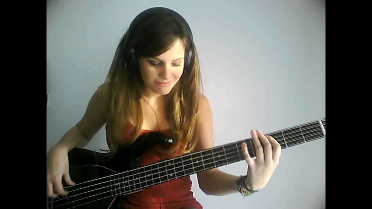Red Hot Chili Peppers - Dani California [Bass Cover]